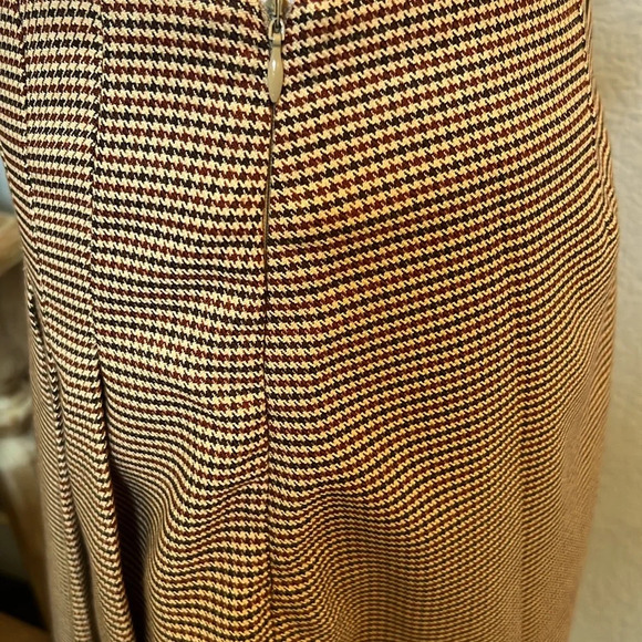 Lush Houndstooth Pleated A-Line Skirt Size Medium - Picture 4 of 7